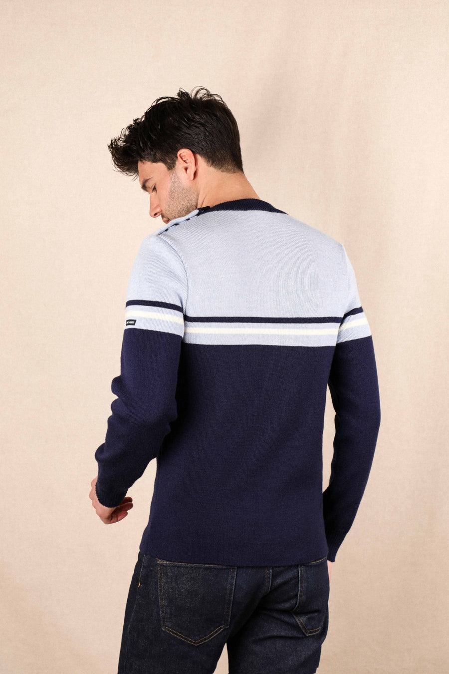 pull brodé homme