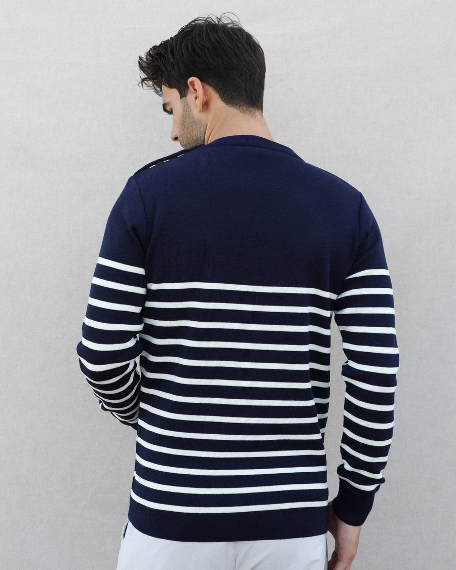 homme de dos pull 