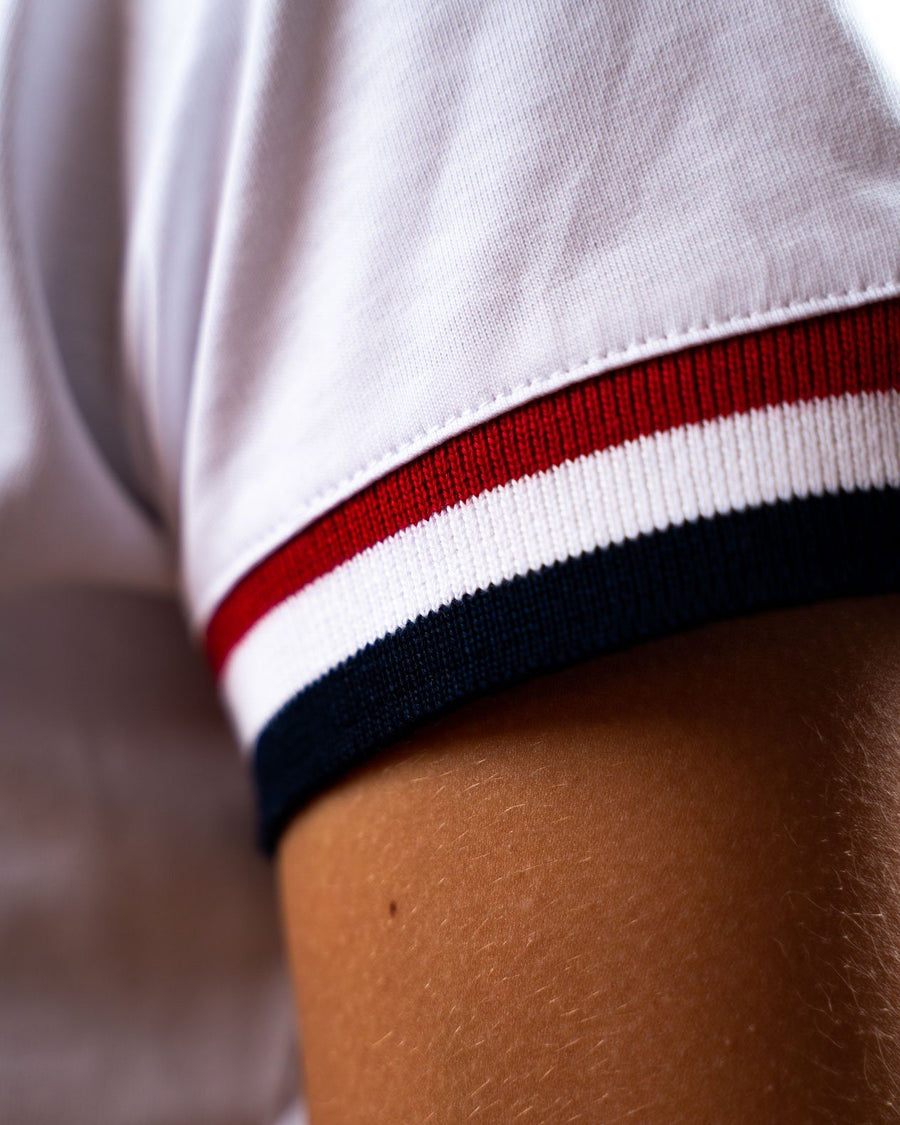 tshirt-blanc-col-v-maisosnft